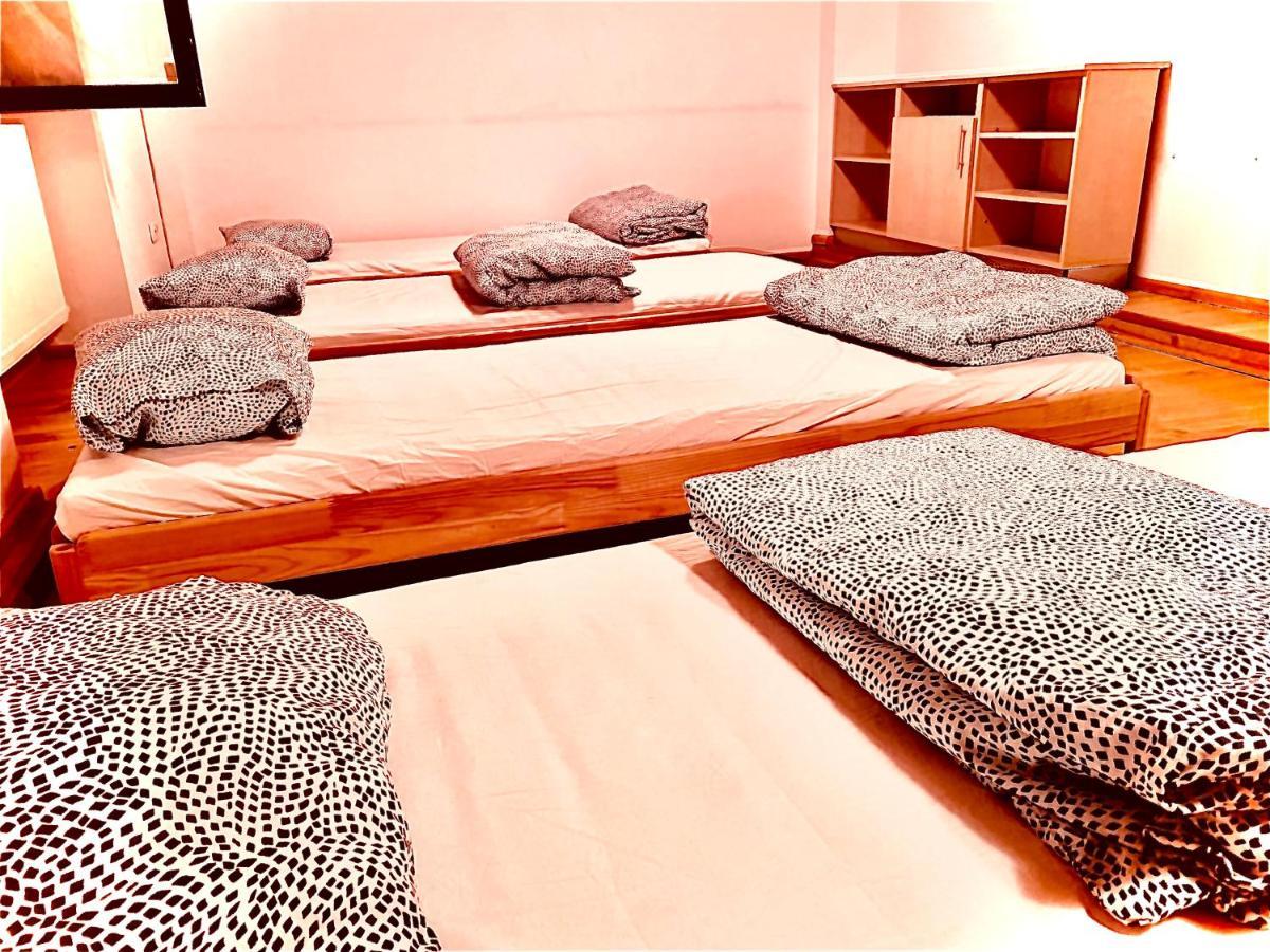 A.G Romana Hostel Бухарест Экстерьер фото